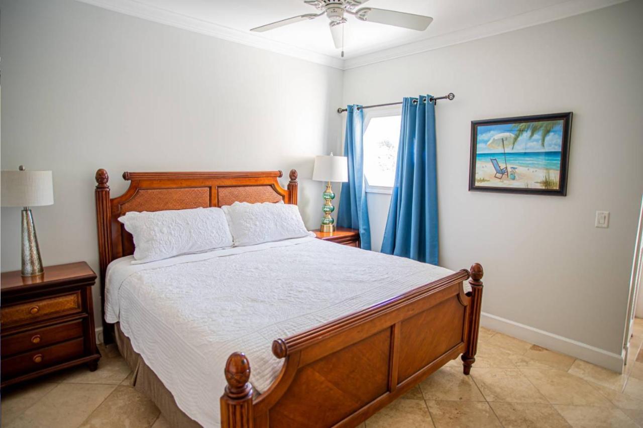 Villa Renaissance Unit 205 Grace Bay Beach 外观 照片