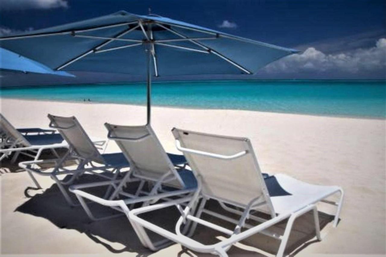 Villa Renaissance Unit 205 Grace Bay Beach 外观 照片